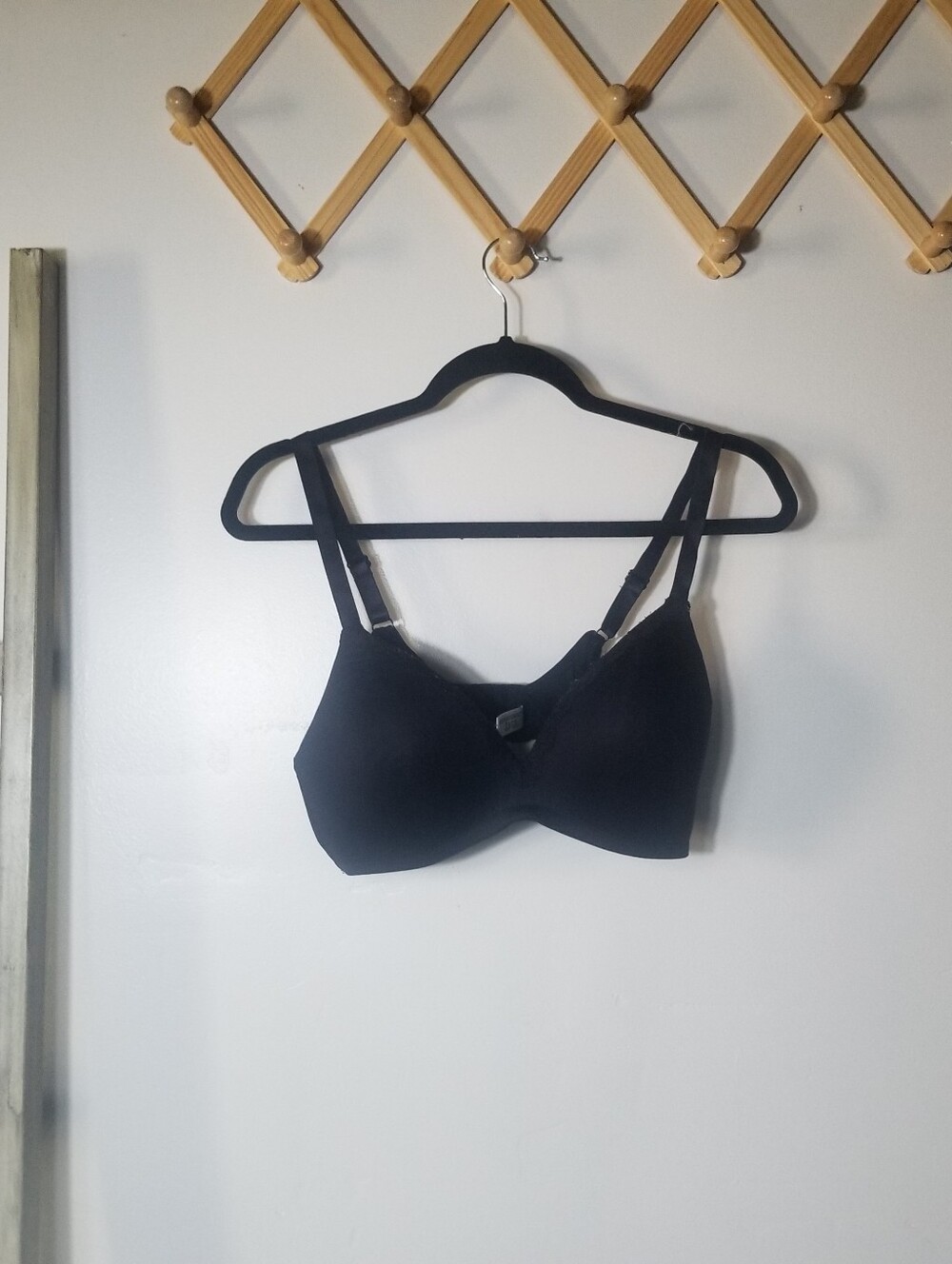 ELLEN TRACY WOMEN'S BLACK BRA SIZE 38B